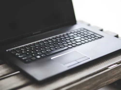 Jak oszacować wartość laptopa przed decyzją o naprawie