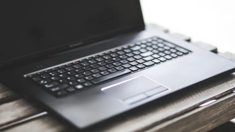 Jak oszacować wartość laptopa przed decyzją o naprawie