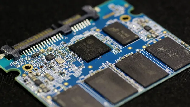 Dysk M.2 a dysk NVMe — czy to to samo